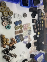 Dés rotatifs en métal 7-en-1 gravés sur mesure, avec plaques interchangeables à motifs fantastiques pour Dungeons & Dragons