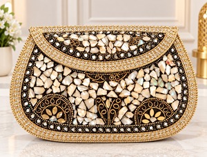 Bolso de Mano Tipo Clutch con Mosaico Metálico Hecho a Mano, Forro de Terciopelo, Cierre de Broche, Fragmentos de Perlas, Bolso de Noche con Acentos de Diamantes de Imitación para Mujer, Ideal para Fiestas - Product Image 1