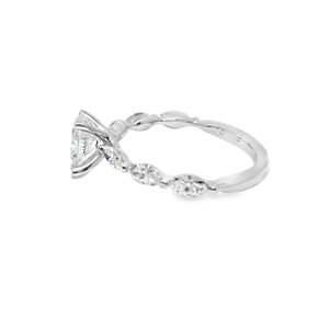 Anillo de Oro Blanco Sólido de 14K RB GEMS con Acento de Moissanita, Claridad VS1, Corte Oval Marquise, Bañado en Rodio, Moderno - Product Image 1