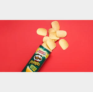 Pringles Sabor Picante y Agridulce 165g: Condimento Intenso con Calor Audaz en Papas Fritas Crujientes - Cadenas de Suministro al por Mayor - Product Image 2