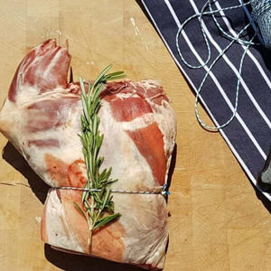 Carne de Hombro de Cordero Halal Congelada de Alta Calidad, Cortes de Cordero Premium para Exportación, Venta al por Mayor y Uso en la Industria Alimentaria - Product Image 2