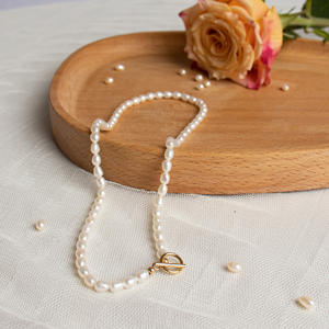 Collier de perles d'eau douce de haute qualité 3-5 mm, forme de riz, avec fermoir OT, chaîne de pull à forte luminosité - Product Image 1