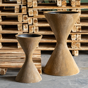 Ensemble de pots à fleurs décoratifs Hieta pour l'intérieur et l'extérieur, 4 tailles, 40-70 cm, cylindres en fibre de verre blanches côtelées, élégants - Product Image 4