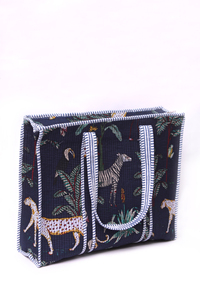 Bolso tote acolchado azul marino con estampado de jungla, hecho a mano, de algodón, con estampado de safari, bolso de hombro, bolso de compras con estampado de vida silvestre, bolso de viaje, bolso de playa - Product Image 2