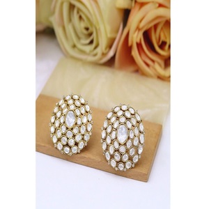 Atractivos Pendientes de Botón de Latón Chapado en Oro con Moissanita de Primera Calidad, Hermosos y Modernos para Mujeres y Niñas, Ideales para Bodas y Fiestas - Product Image 2
