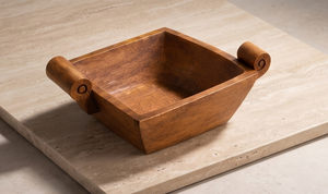 Bol de service carré en bois de manguier finition noyer robuste avec détails sculptés à la main - Product Image 5