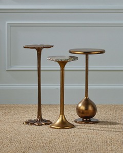 Support à boissons en métal à tige ondulée fait main, aspect or antique, table d'appoint écologique pour salon - Product Image 5