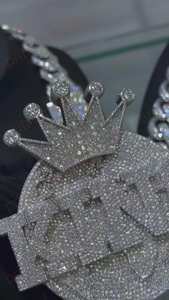 Pendentif personnalisé en forme de cercle avec initiale, style Hip Hop, en argent 925, entièrement serti de diamants Moissanite VVS, avec attache couronne, collier avec initiale - Product Image 5