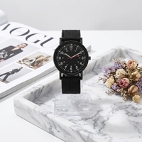 Montre à quartz de luxe pour homme, bracelet en alliage et nylon, fonctionnalités sportives lumineuses, carrée, résistante à l'eau, tendance, pour le quotidien et le travail, ODM