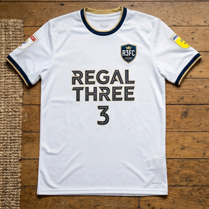 Maillot de football blanc OEM à manches courtes, col rond, sublimé, 100 % polyester, unisexe - Product Image 1