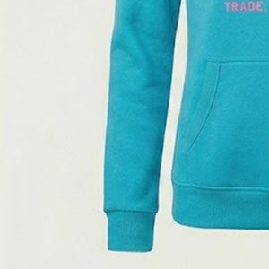 Sweat à capuche turquoise pour femme de haute qualité avec logo personnalisé, séchage rapide, poches et impression frontale du logo, en coton tricoté, idéal pour l'automne - Product Image 6