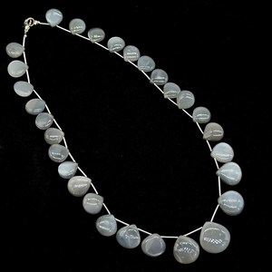 Collier en pierre de lune grise naturelle, forme cœur lisse, fait main, minimaliste, collier ras du cou, bijoux fins pour femmes, vente en gros - Product Image 2