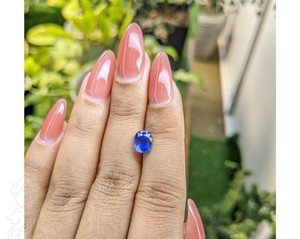 Zafiro Azul Premium en Forma de Cojín, Gema Suelta, Tamaños Personalizados para Fabricación de Joyería - Product Image 4