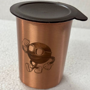 Verre en cuivre de qualité supérieure avec couvercle noir sécurisé et paille, double paroi, design écologique pour le stockage quotidien d'eau potable à la maison et au bureau - Product Image 1