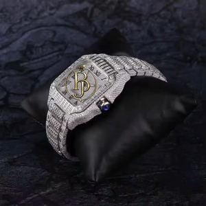 Reloj de Lujo Cuadrado para Hombre Briva con Bisel de Diamantes Baguette, Cristal Pavé Completo, Brazalete de Acero Inoxidable, Números Romanos, Cuarzo - Product Image 5