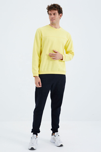 Latest <b>Grey</b> Design Factory Supplier 100% Polyester <b>Men</b> <b>Sweatshirt</b> Quick Dry <b>Men</b> Full Sleeve Shirt for <b>Men</b> - Product Image 3