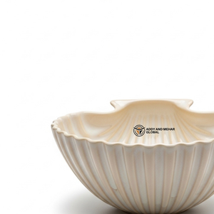 ชามเซรามิครูปเปลือกหอยสีเบจ ชามใส่ของว่าง ผลไม้ สลัด ลายริบบิ้น ตกแต่งสวยงาม สำหรับใช้ในบ้านและครัว - Product Image 2