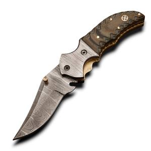 Cuchillo Táctico EDC de Acero de Damasco Personalizado, Cuchillo Plegable de Bolsillo - Mango Personalizable, para Camping y Caza, con Funda de Cuero, Venta al Por Mayor - Product Image 1