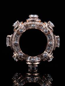 Bague de mariage plaquée or rose avec diamants taille émeraude et pavé - Product Image 6