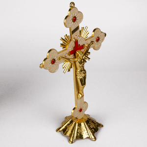 Crucifix religieux en métal sur pied, conçu sur mesure pour la vente en gros, décoré d'une croix murale - Product Image 2