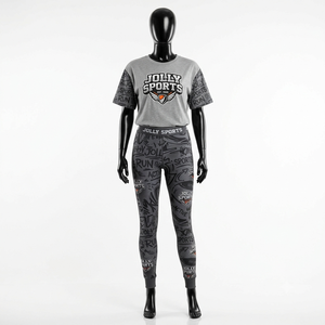 Ensemble femme : T-shirt blanc oversize en coton et élasthanne 240 GSM et legging 300 GSM avec logo en silicone, style streetwear - Product Image 3