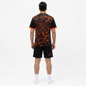 Conjunto de Camiseta de Fútbol Unisex Negra y Naranja, Número 29, Cuello Redondo, Manga Corta, Absorbe la Humedad, Ajuste Atlético, Poliéster, Nombre del Equipo Personalizado - Product Image 2