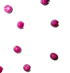 Perle de rubis étoilé rouge 10x10 mm 12 carats, perle opaque polie créée en laboratoire avec effet étoile à 6 branches pour la fabrication de bijoux - Product Image 1