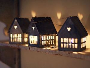 โคมไฟรูปบ้านโลหะสไตล์วินเทจสำหรับตกแต่งคริสต์มาส - Product Image 3