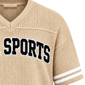 Camiseta Deportiva Beige Personalizada de Punto con Cuello en V, Manga Corta, Rayas, Transpirable, Holgada, Uniforme de Equipo Informal, Ropa al por Mayor - Product Image 4