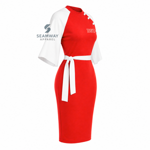 Delta |   Sigma |   Vestido Midi Ajustado de Mujer Theta con Bloques de Color en Contraste Rojo y Blanco, Manga Capa, Detalle de Botones y Lazo en la Cintura - Product Image 3