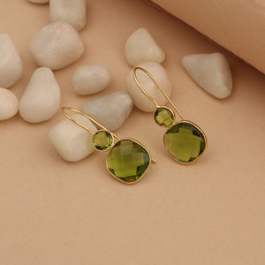 Pendientes Colgantes de Peridoto Chapados en Oro con Engaste de Bisel, Joyería de Gema Verde para Mujer, Estilo Clásico y de Moda - Product Image 3