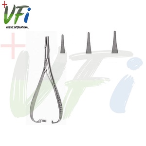 MATHIEU KOCHER Juego de Instrumentos Quirúrgicos Portaagujas Manual de Acero Inoxidable - Product Image 1