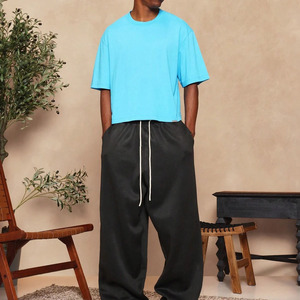 เสื้อยืดโอเวอร์ไซส์ทรงบ็อกซี่สำหรับผู้ชาย ผ้าฝ้าย 100% 240GSM แขนสั้น คอกลม พิมพ์ลายตัวอักษร โลโก้ด้านหน้า สไตล์ลำลอง - Product Image 5