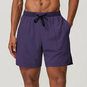 Shorts de sport athlétiques pour hommes en polyester et élasthanne, personnalisables en gros, avec poches zippées pour l'entraînement et le fitness - Product Image 5