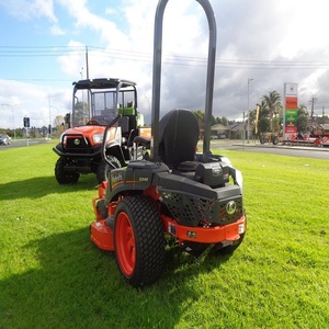 Tondeuse à gazon Kubota Z242 à braquage zéro pour propriétaires recherchant des résultats professionnels, qualité export - Product Image 2