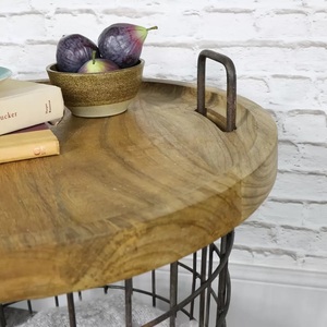 Mesa lateral dorada, diseño martillado - Product Image 2