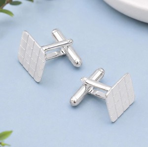Gemelos Rectangulares de Plata de Ley 925 de 8 Gramos con Diseño a Cuadros, Hechos a Mano, de Lujo, para Hombre, de Shama Gems Jewels, Ideales para Bodas y Eventos Formales - Product Image 3