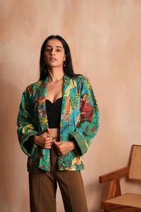 Handmade Winter <b>Reversible</b> Quilted Cotton Jacket & <b>Coat</b> for Bridesmaid Gift Outerwear with Floral Pattern - Product Image 4