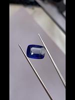 Saphir bleu naturel certifié, taille coussin, 5,46 carats, couleur bleu intense de qualité supérieure, clarté excellente, qualité fine, pour collectionneur, magnifique.