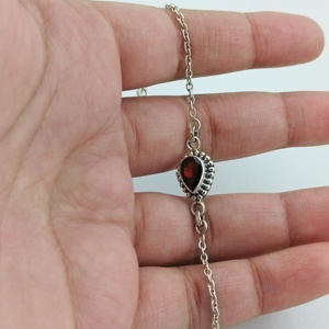 Bracelet rond en grenat, argent sterling 925, fait main, bijou de promesse pour femme, cadeau pour elle, bijou pierre de naissance de décembre - Product Image 3