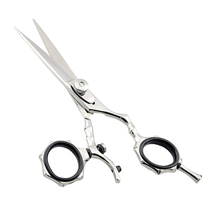 กรรไกรตัดผมมืออาชีพ แบบหมุนได้ ด้ามจับสแตนเลส ปลายทู่ พร้อมห่วงปรับระดับได้ สำหรับชายหญิง อุปกรณ์ร้านทำผม - Product Image 1