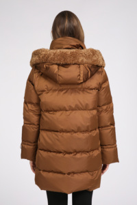 Long Hot Sale Women Winter Jacket OEM ODM Fashion Padding Women Puffer Jacket for Winter Outdoor Sports - Product Image 3