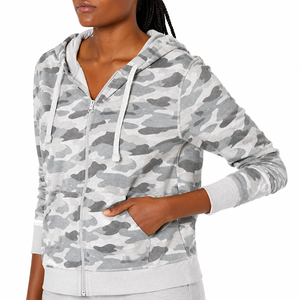 Sweat à capuche zippé gris camouflage pour femme |   Veste de camouflage légère personnalisée |   Sweat-shirt premium à fermeture éclair intégrale - Product Image 3