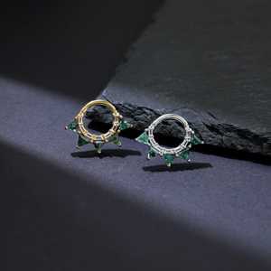 Anneau de piercing délicat pour Daith et lobe d'oreille, en argent sterling 925 plaqué or 14K, avec agate mousse et topaze blanche - Product Image 6