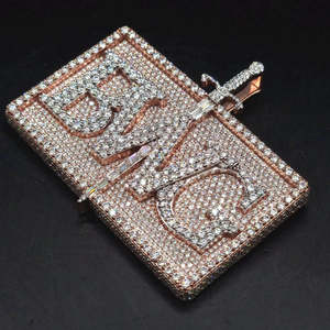 Pendentif personnalisé BWK avec initiales et design épée, en or rose, serti de moissanite, collier hip-hop pour hommes et femmes - Product Image 1