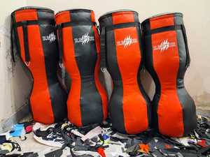 Sacs de frappe professionnels pour la salle de sport, l'entraînement physique, en PVC avec remplissage de sable, sac de boxe en cuir PU - Product Image 4