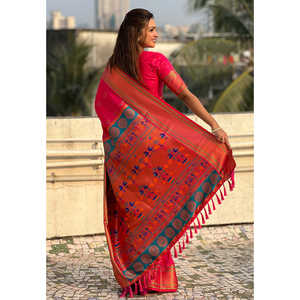 Pink Zari Woven Nath Yeola Paithani Silk Saree for <b>Club</b> <b>Dress</b>-Up - Product Image 2