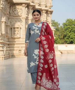 เสื้อผ้าคอตตอนพิมพ์ลาย RICH LOOK พร้อมผ้าคลุมไหล่ มีสินค้าพร้อมส่ง แห้งเร็ว เหมาะสำหรับใส่ทำงาน ราคาขายส่ง เสื้อผ้าชาติพันธุ์ หลายสี - Product Image 4