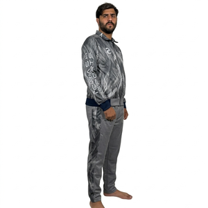 ชุดวอร์มผู้ชายคุณภาพพรีเมียม พิมพ์ลายแบบซับลิเมชั่น มีฮู้ด น้ำหนักเบา ปรับแต่งโลโก้ได้ตามต้องการ แห้งเร็ว ระบายอากาศได้ดี - Product Image 3