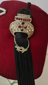 Sombrero Masónico Francés Vintage Hecho a Mano en Borgoña con Borlas, de Alta Calidad, Personalizado, 100% Lana, con Pedrería, Transpirable, para Uso Diario - Product Image 4